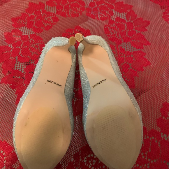 Silver rhinestone stilettos. New in the box - Picture 4 of 5